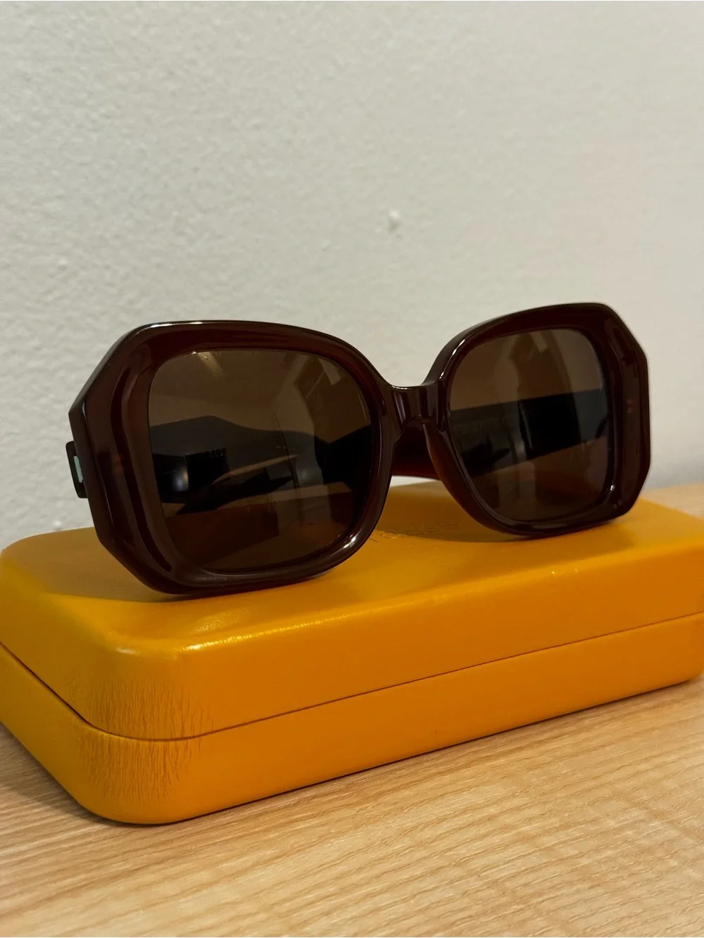 Zerezes Women's Oversized Square Sunglasses - Brown